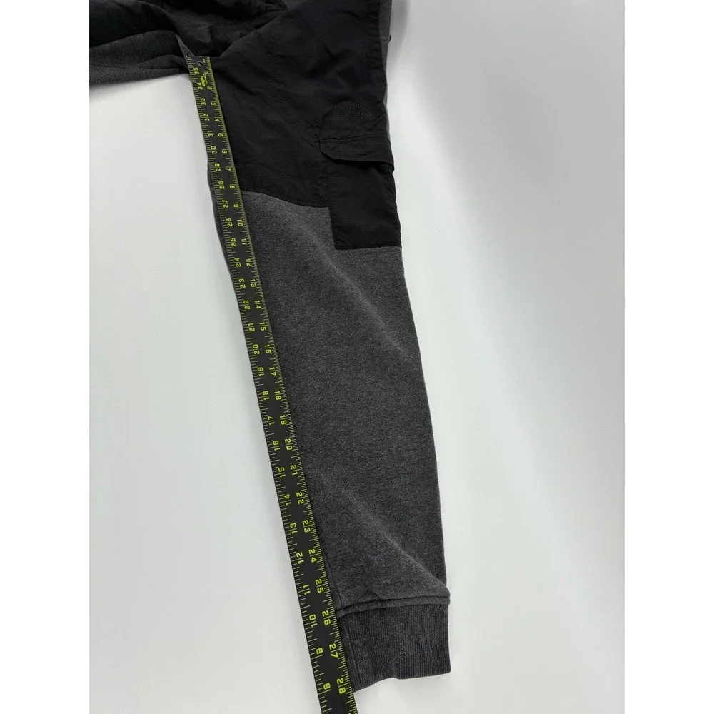 The North Face Mens Hybrid Cargo‎ Jogger Pants Grey Black Small NF0A5A7O